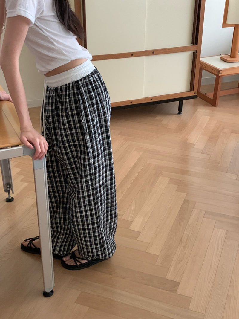 Osense - Korean Women Fashion - #romanticstyle - Cube Check Two-Way Pants - 4