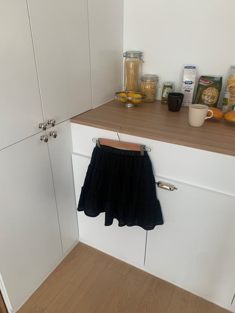 Osense - Korean Women Fashion - #vintageinspired - Joy Tiered Skirt Shorts - 4