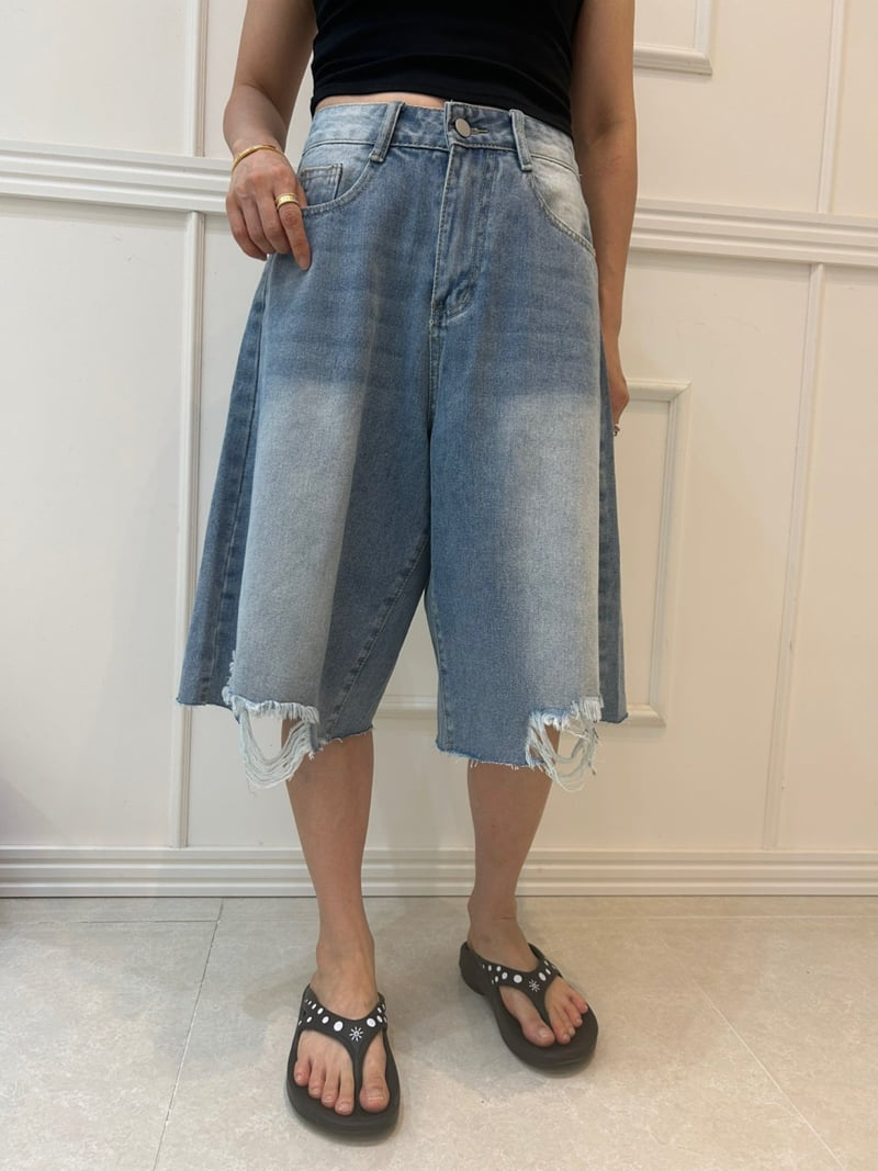 Pearls room - Korean Women Fashion - #momslook - Bermuda Denim Pants - 3