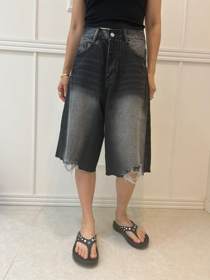 Pearls room - Korean Women Fashion - #momslook - Bermuda Denim Pants - 5