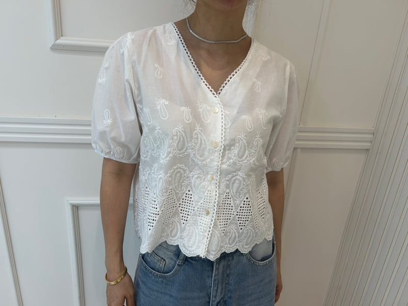 Pearls room - Korean Women Fashion - #womensfashion - Embroidered V Blouse