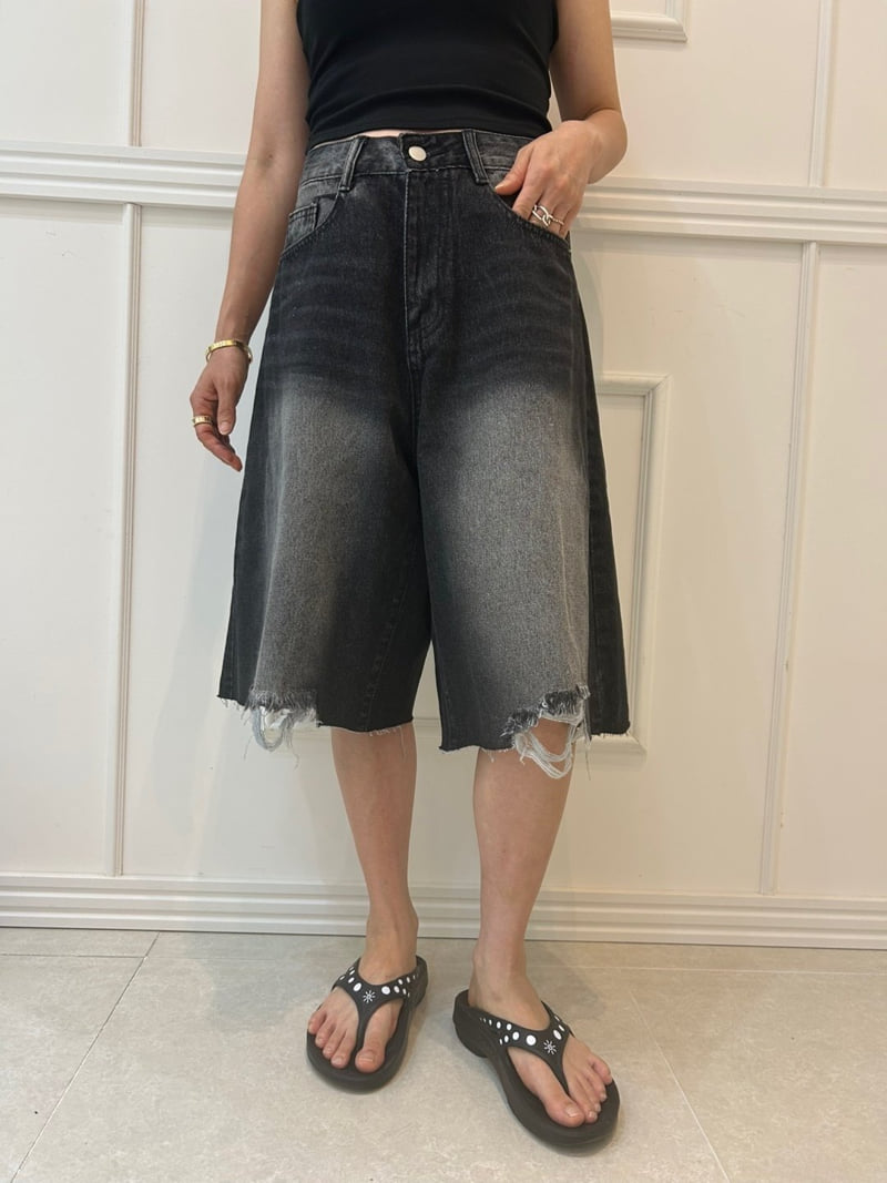 Pearls room - Korean Women Fashion - #womensfashion - Bermuda Denim Pants - 6