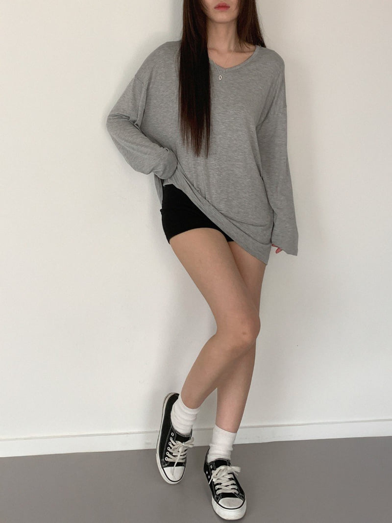 Queensmade - Korean Women Fashion - #momslook - Charlie V-neck Tee - 8