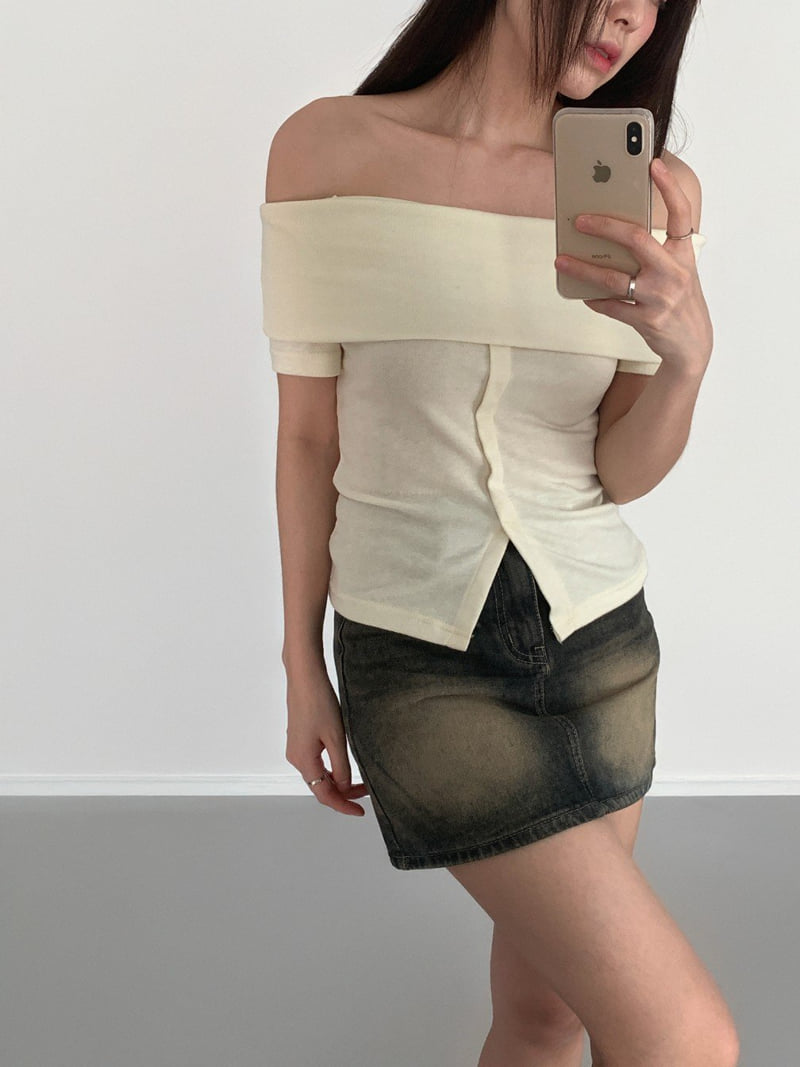 Queensmade - Korean Women Fashion - #momslook - Banana Off-Shoulder Tee - 7