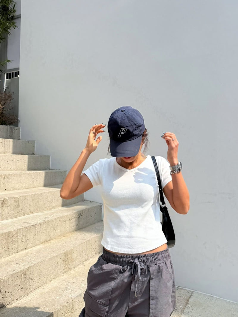 Queensmade - Korean Women Fashion - #womensfashion - Deep Slim V-neck Tee - 4