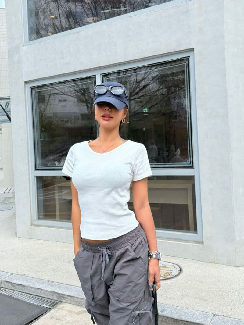 Queensmade - Korean Women Fashion - #momslook - Deep Slim V-neck Tee - 8