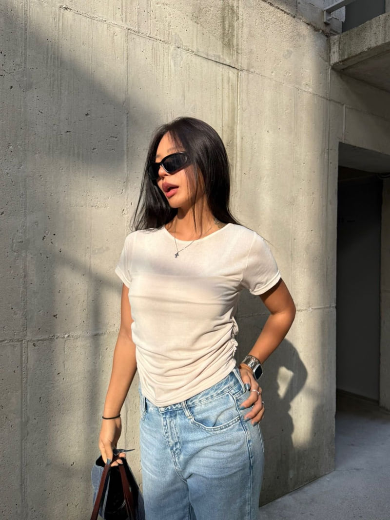 Queensmade - Korean Women Fashion - #momslook - Fold Shirring Tee