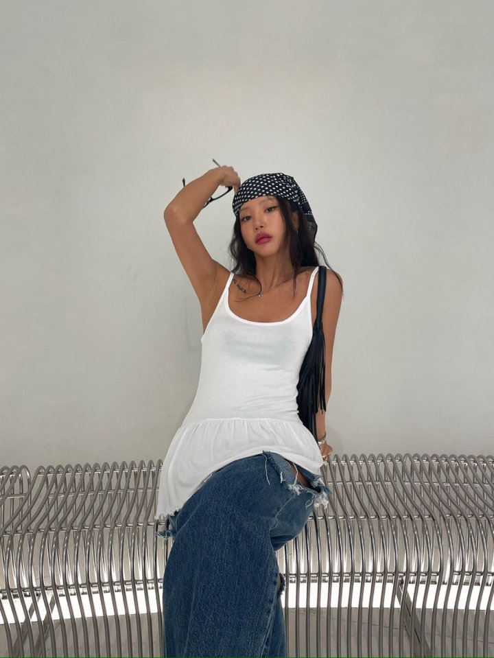 Queensmade - Korean Women Fashion - #momslook - Frill Span Sleeveless - 10
