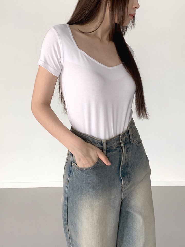 Queensmade - Korean Women Fashion - #momslook - Ringo Short Sleeve Tee - 2