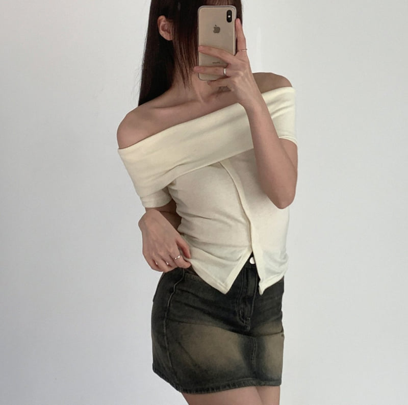 Queensmade - Korean Women Fashion - #romanticstyle - Banana Off-Shoulder Tee - 4