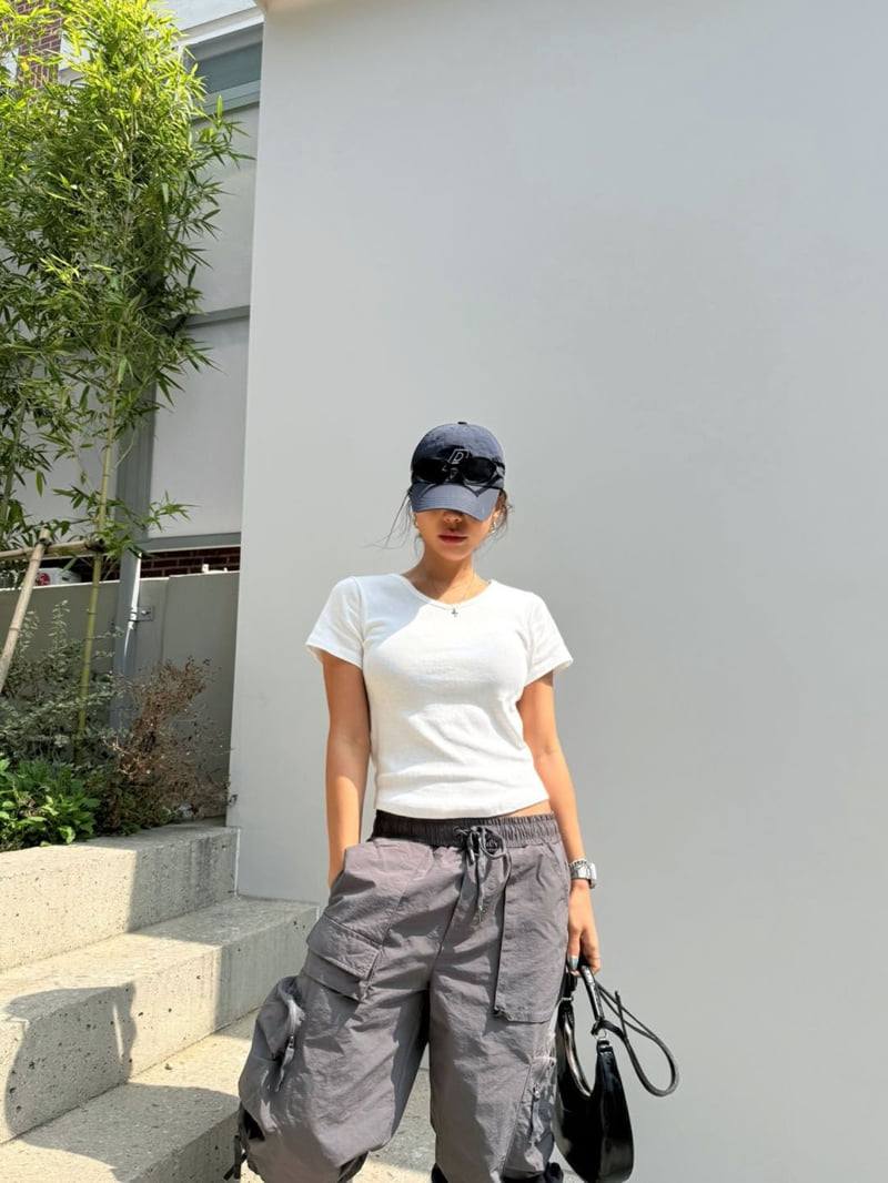 Queensmade - Korean Women Fashion - #womensfashion - Deep Slim V-neck Tee - 7