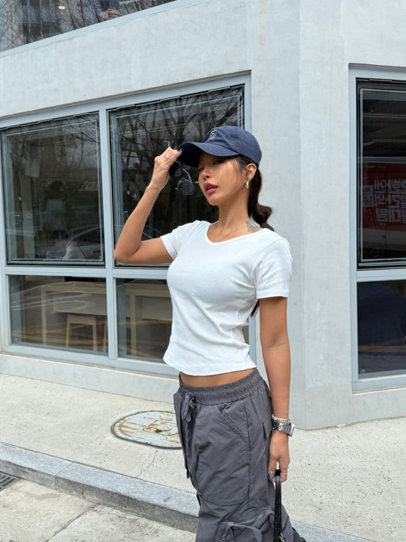 Queensmade - Korean Women Fashion - #womensfashion - Deep Slim V-neck Tee - 9