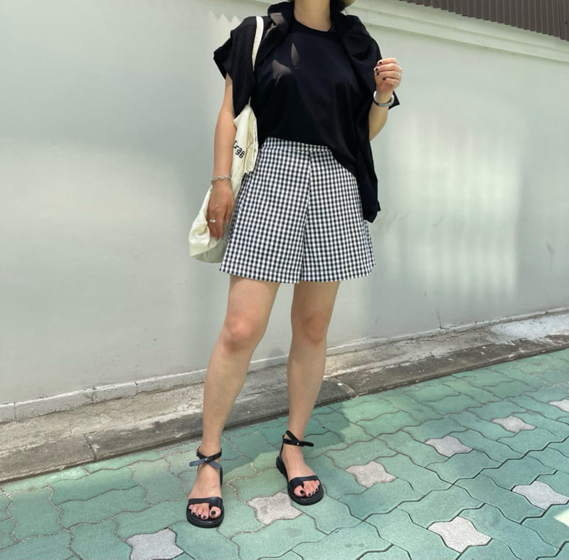 The Fine.b - Korean Women Fashion - #shopsmall - Gingham Half Pants - 2