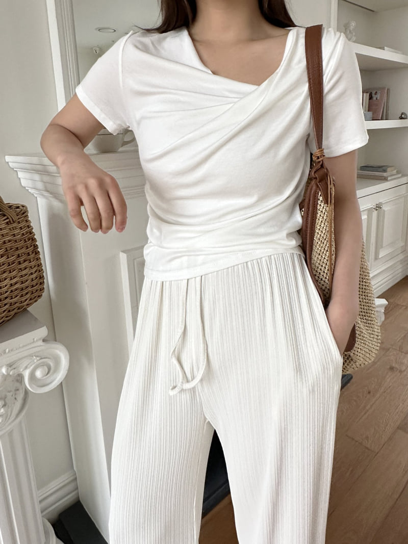 There By - Korean Women Fashion - #momslook - Jude Tee - 2