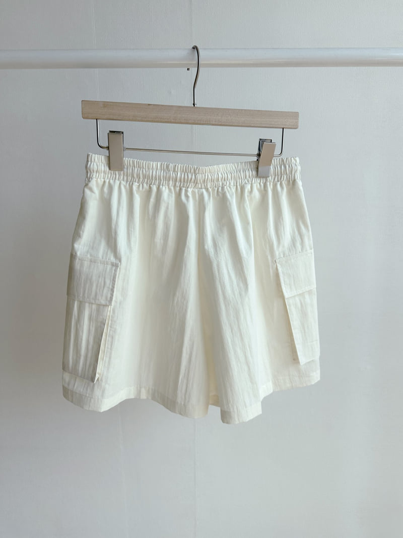 There By - Korean Women Fashion - #momslook - Pocket Shorts - 11