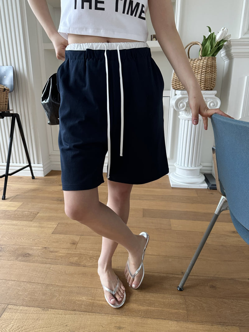 There By - Korean Women Fashion - #romanticstyle - There Color-block Shorts