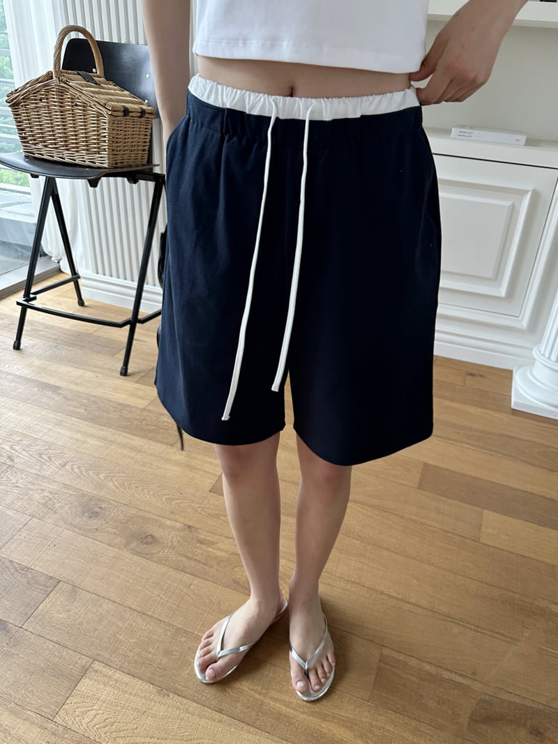 There By - Korean Women Fashion - #shopsmall - There Color-block Shorts - 2