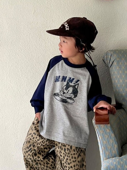 Hip Kitty Raglan Tee