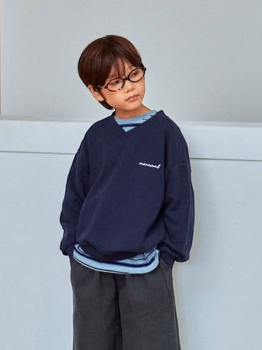 Saint V Sweatshirt Saint V Sweatshirt