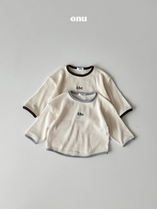 Triangle Ribbed Long Sleeve Tee