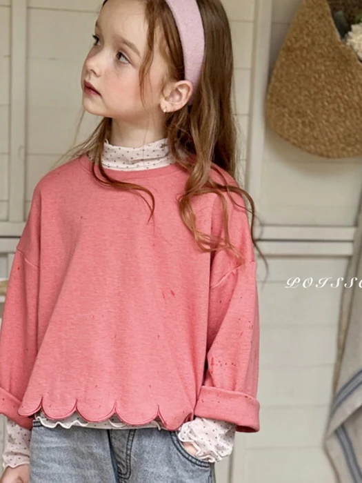 Scallop Sweatshirt Scallop Sweatshirt