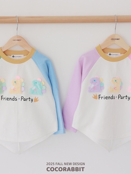 3 Dino Tee