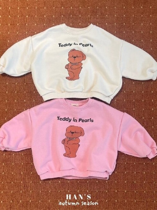 Necklace Bear Sweatshirt (Adult) Necklace Bear Sweatshirt (Adult)