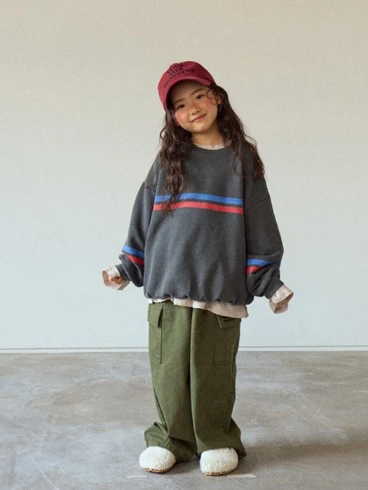 Two Flowers Pigment Sweatshirt Two Flowers Pigment Sweatshirt