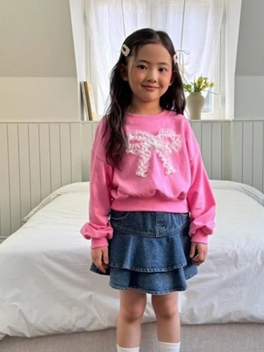 Lace Ribbon Sweatshirt