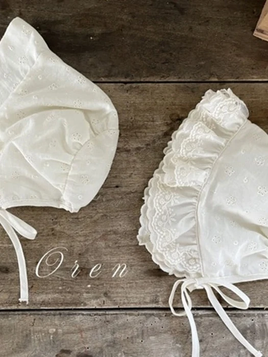 Cherie Lace Bonnet