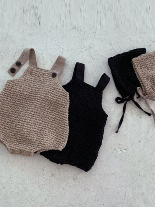 Blurred Romper Bonnet