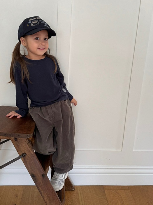 Dart Corduroy Pants