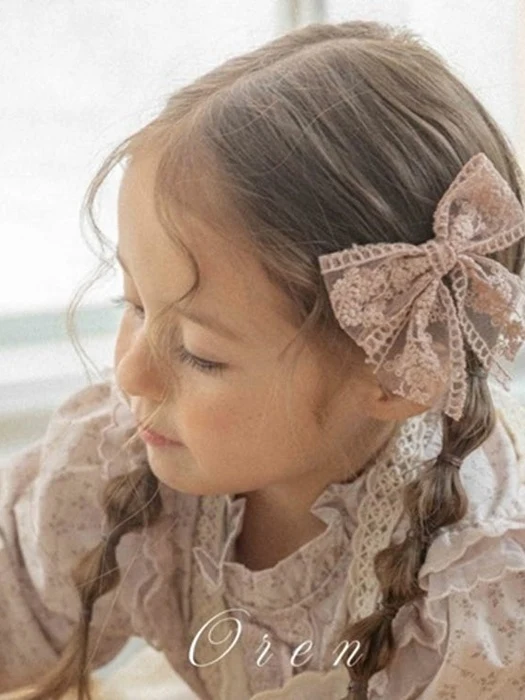Eloise Ribbon Pin