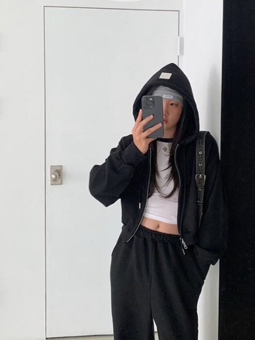 Short Hood Zip-Up Short Hood Zip-Up