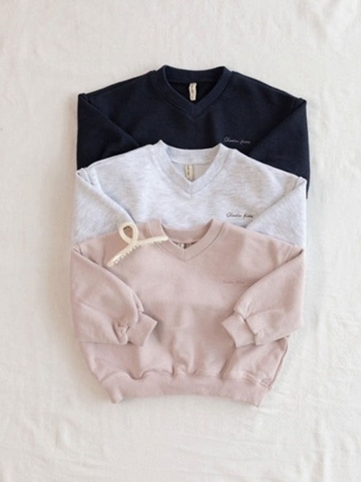 Berry Good V Sweatshirt Berry Good V Sweatshirt