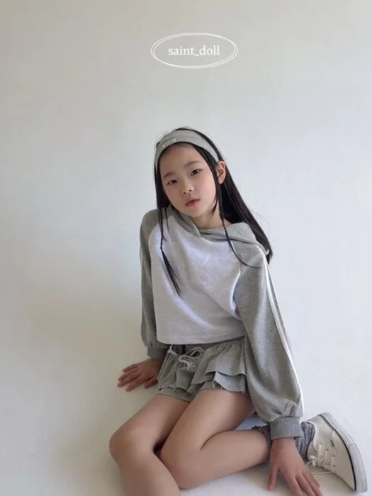 Raglan Hood Sweatshirt Raglan Hood Sweatshirt
