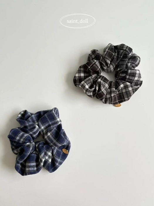 Wool Check Scrunchie