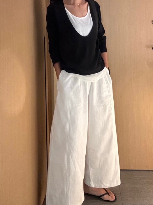 With Banding Pants