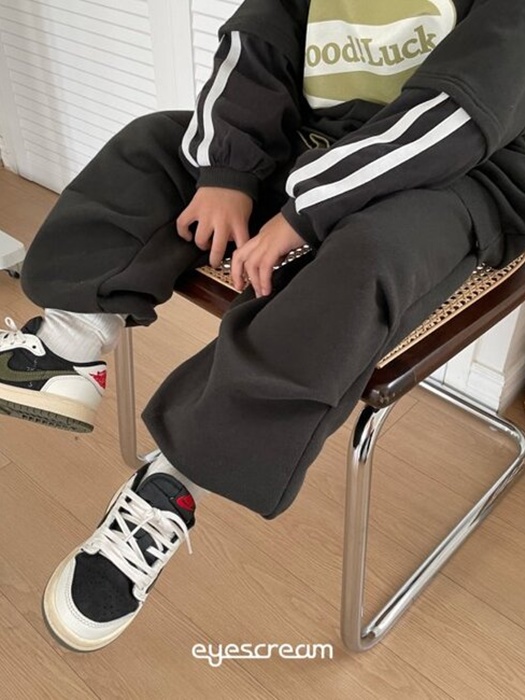 Two-Tuck Jogger Pants Two-Tuck Jogger Pants
