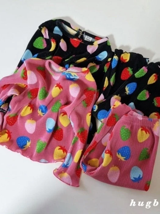 Vivid Berry Pleats Set Vivid Berry Pleats Set