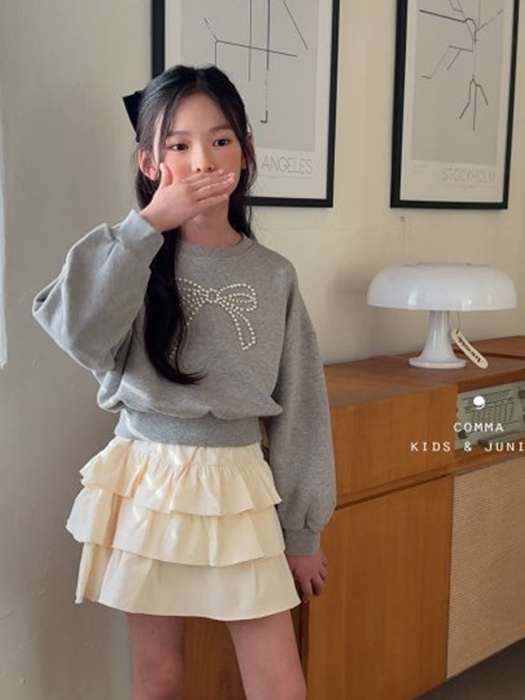 Pearl Ribbon Sweatshirt Pearl Ribbon Sweatshirt