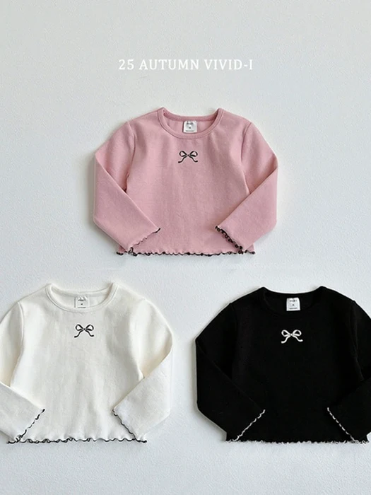 Ribbon Embossed Sweatshirt Ribbon Embossed Sweatshirt