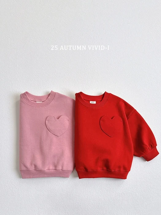 Heart Pocket Sweatshirt