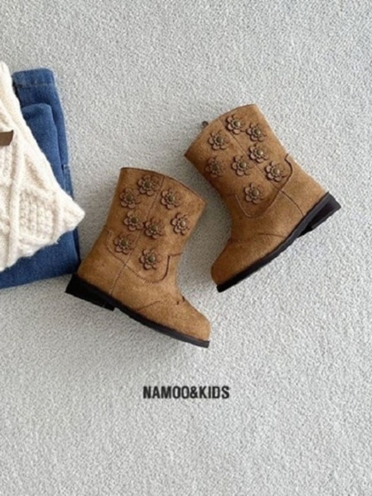 Naru Flower Suede Boots Naru Flower Suede Boots