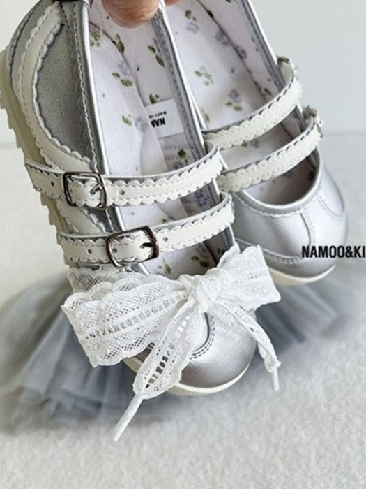Dan Sneakers