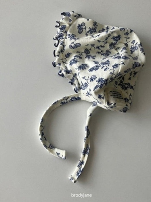 Flower Bonnet Flower Bonnet