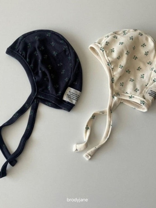 Fog Ribbed Frill Bonnet Fog Ribbed Frill Bonnet