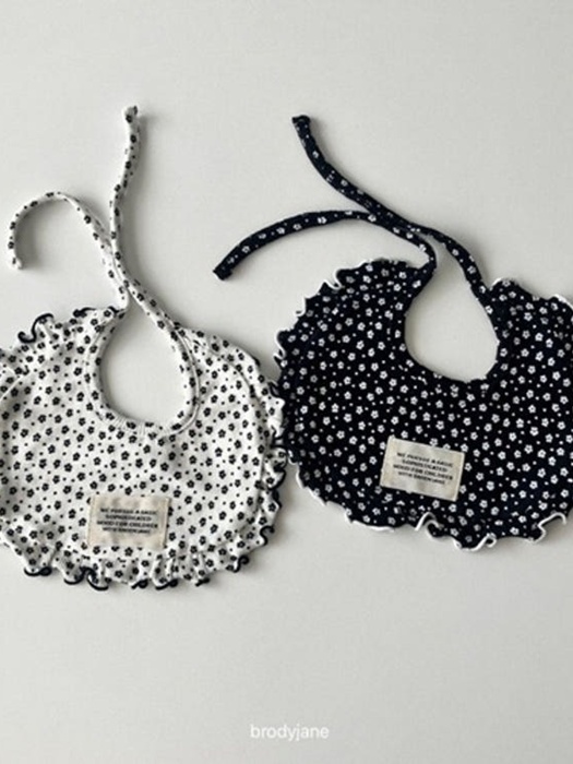 Flora Bib
