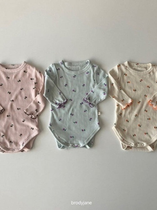 Tulip Frill Long-Sleeve Bodysuit Tulip Frill Long-Sleeve Bodysuit