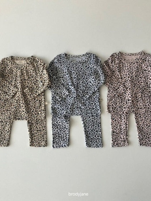 Colorful Leo Long Sleeve Set Colorful Leo Long Sleeve Set